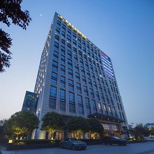 United Kingson Hotel